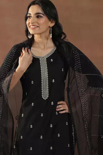 women floral embroidered regular sequinned kurta with trousers & with dupatta
