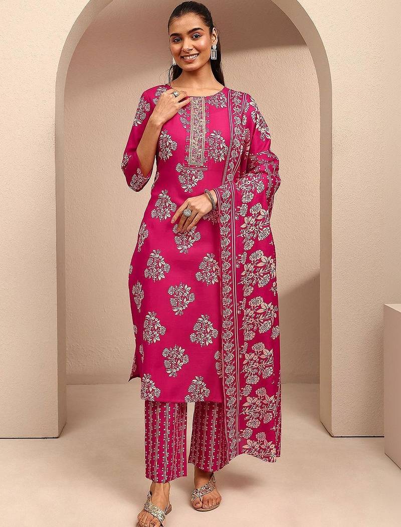 women floral printed regular thread work kurta with trousers & with dupatta