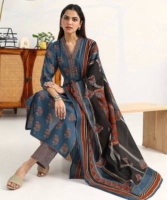 women ethnic motifs printed regular cotton blend kurta with trousers & with dupatta 1