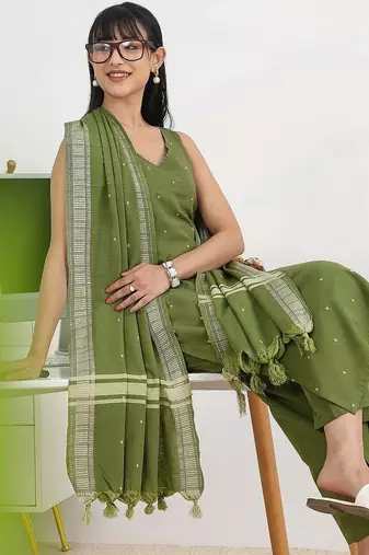 ethnic motifs printed v neck sleeveless kurta with palazzos & dupatta