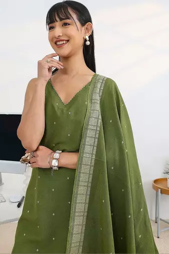 ethnic motifs printed v neck sleeveless kurta with palazzos & dupatta