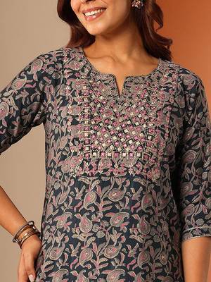paisley printed notch neck thread work straight kurta with trousers 3