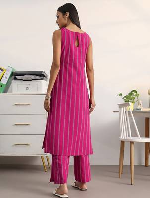 women striped regular kurta with palazzos 4