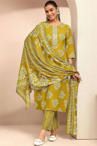 women floral printed regular thread work kurta with trousers & with dupatta