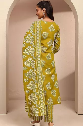 women floral printed regular thread work kurta with trousers & with dupatta