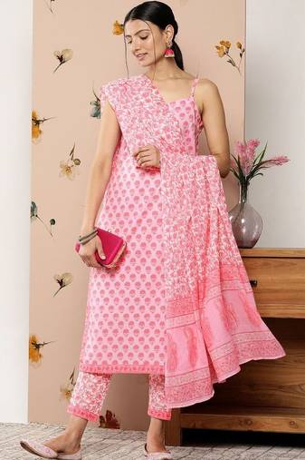 women floral printed regular kurta with trousers & with dupatta