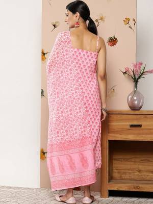 women floral printed regular kurta with trousers & with dupatta 6