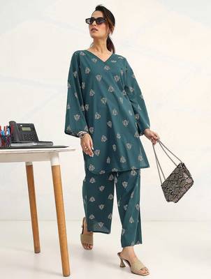 women ethnic motifs printed regular cotton blend kurta with palazzos 1
