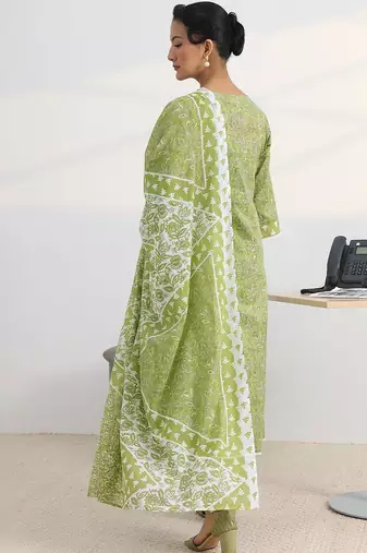 women ethnic motifs printed regular thread work kurta with trousers & with dupatta