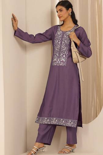 women ethnic motifs embroidered regular thread work kurta with trousers
