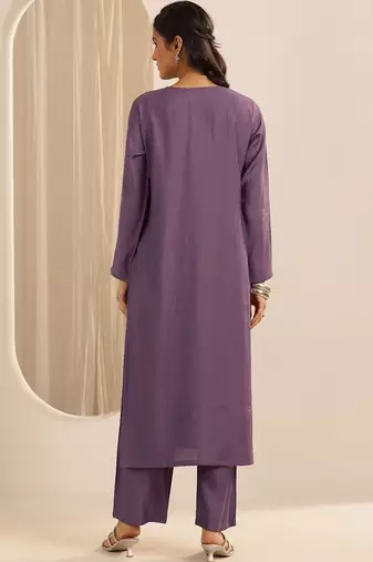 women ethnic motifs embroidered regular thread work kurta with trousers