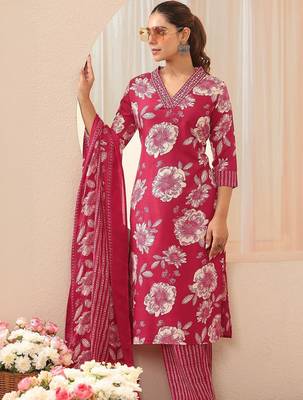 women floral printed regular kurta with trousers & with dupatta 2
