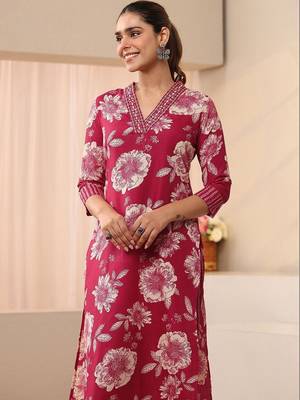 women floral printed regular kurta with trousers & with dupatta 3