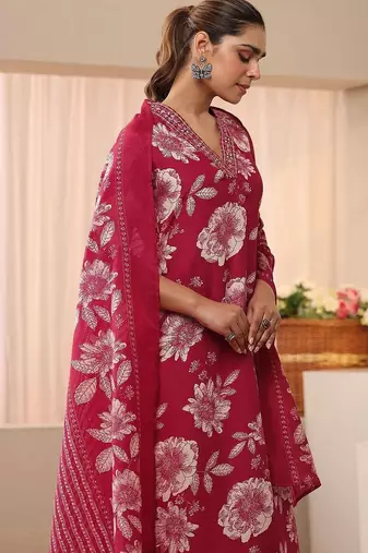 women floral printed regular kurta with trousers & with dupatta