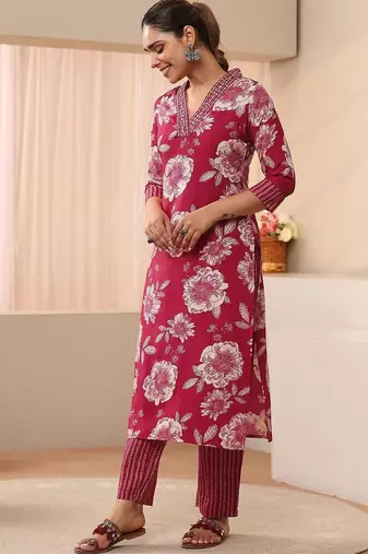 women floral printed regular kurta with trousers & with dupatta