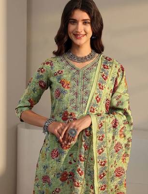 libas green floral printed straight suit set with dupatta 2