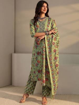 libas green floral printed straight suit set with dupatta 6