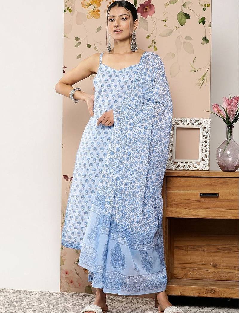 women floral printed regular kurta with trousers & with dupatta