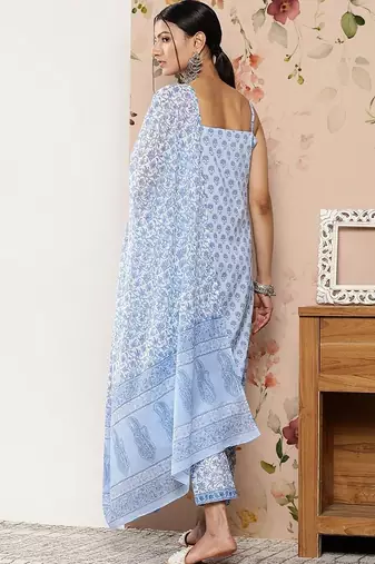 women floral printed regular kurta with trousers & with dupatta
