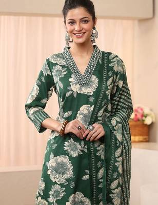women floral printed regular kurta with trousers & with dupatta 3
