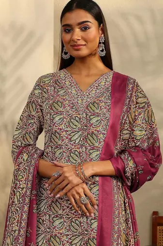 women ethnic motifs printed regular kurta with trousers & with dupatta