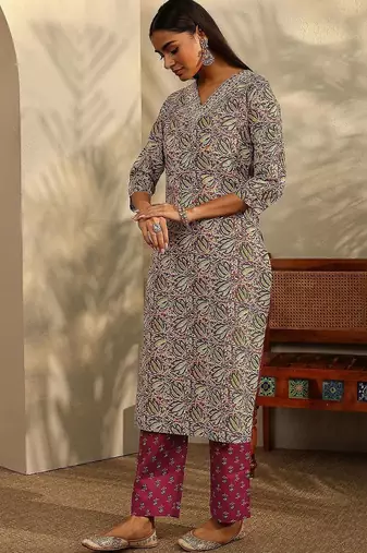 women ethnic motifs printed regular kurta with trousers & with dupatta