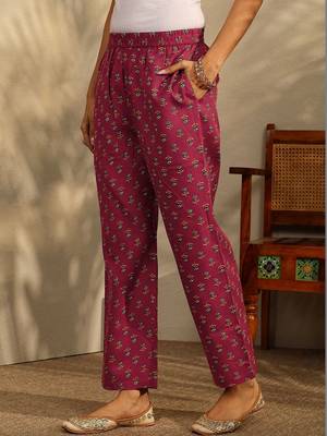 women ethnic motifs printed regular kurta with trousers & with dupatta 6