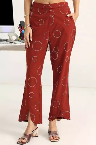 women printed regular kurta with trousers