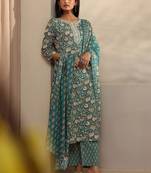 women floral printed regular thread work kurta with trousers & with dupatta