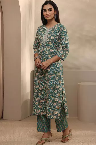 women floral printed regular thread work kurta with trousers & with dupatta