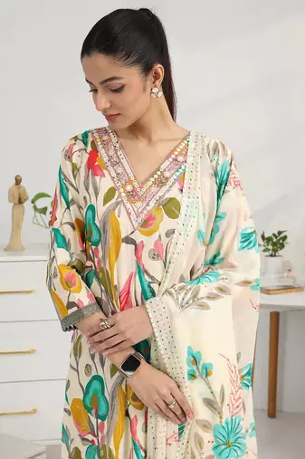 women floral printed regular thread work kurta with trousers & with dupatta
