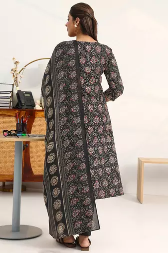 women floral printed regular cotton blend kurta with trousers & with dupatta