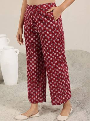 women ethnic motifs printed regular kurta with trousers 6