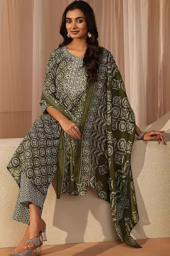 green ethnic printed cotton blend straight suit set