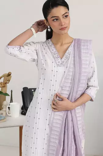 women ethnic motifs printed regular kurta with trousers & with dupatta