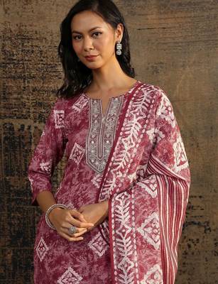 women ethnic motifs printed regular thread work kurta with palazzos & with dupatta 3