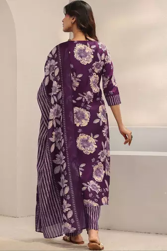 women floral printed regular thread work kurta with trousers & with dupatta