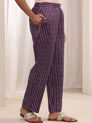 women floral printed regular thread work kurta with trousers & with dupatta 7
