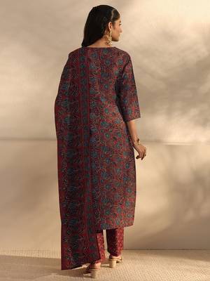 women floral printed regular kurta with trousers & with dupatta 4