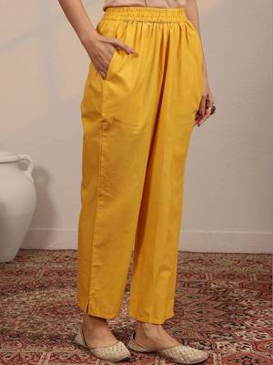 women floral printed regular kurta with trousers & with dupatta 6