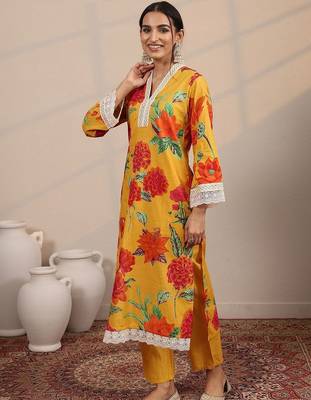 women floral printed regular kurta with trousers & with dupatta 7