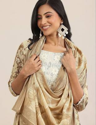 women floral printed regular chikankari kurta with trousers & with dupatta 6