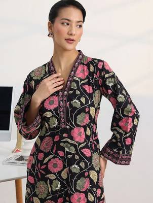 libas black floral print straight kurta set 6