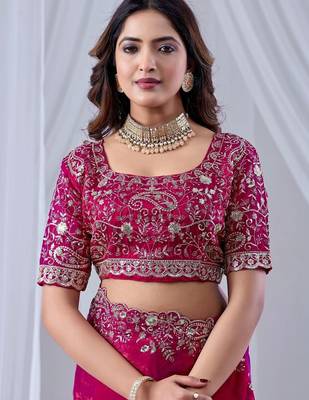 Magenta floral zari silk blend designer saree 5