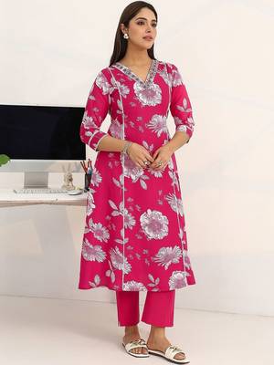women floral printed regular kurta with trousers & with dupatta 6