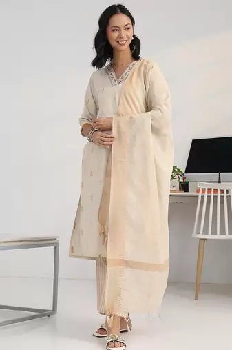 women floral regular thread work kurta with trousers & with dupatta