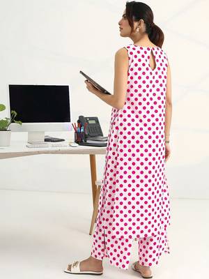 women printed regular kurta with palazzos 5