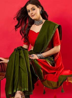 Green colourblocked zari mysore silk saree 4