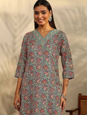 women ethnic motifs printed regular kurta with trousers & with dupatta 6