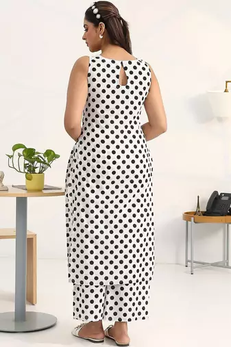 women printed regular kurta with palazzos